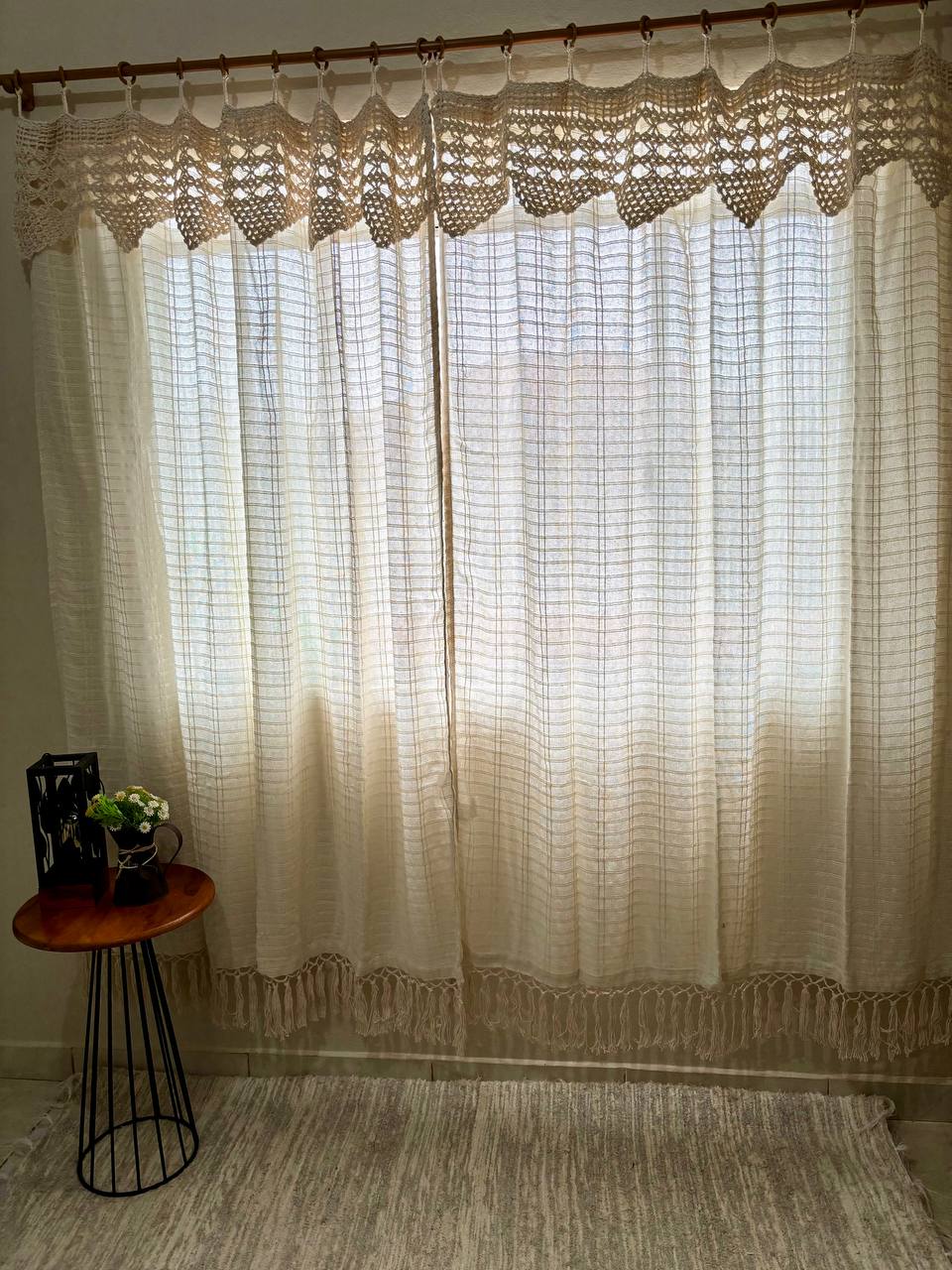 Cortina de Crochê Filé: Padrões e Gráficos para Iniciantes