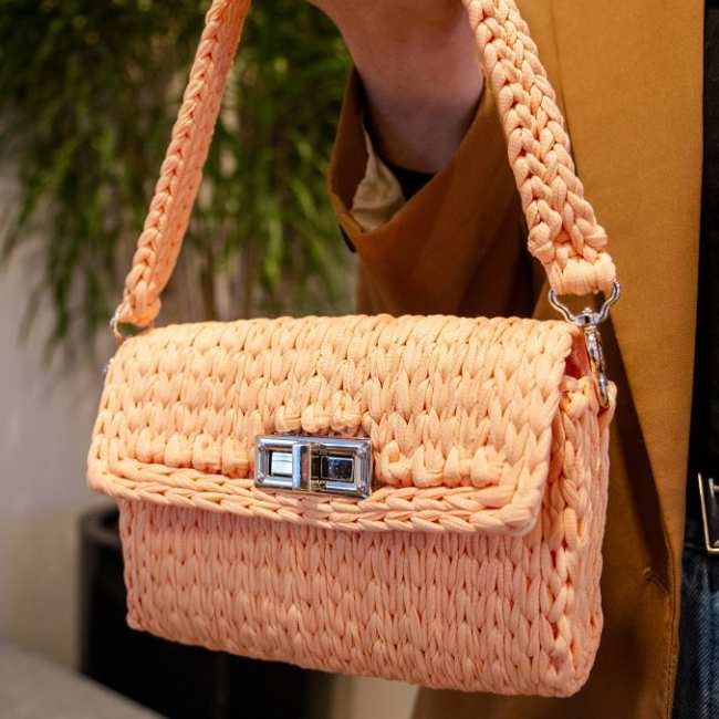 Dominando os Pontos Essenciais do Crochê com Fio de Malha