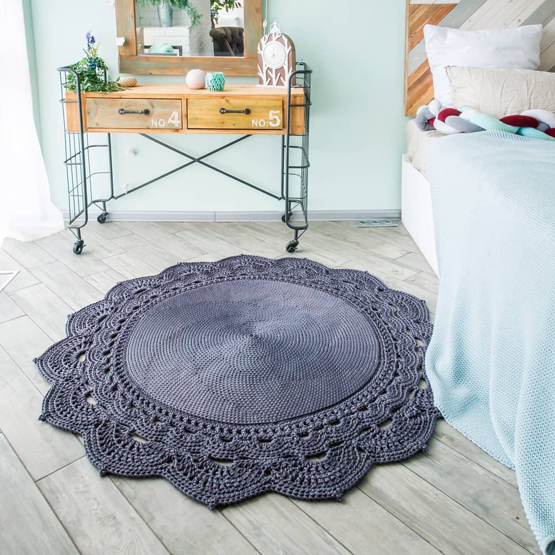 5 ideias de títulos:
1. Guia Completo: Como Fazer um Círculo de Crochê Perfeito
2. Tapetes Redondos de Crochê: Do Básico às Técnicas Avançadas
3. Decoração de Mesa com Crochê: Crie Sousplats Incríveis
4. Amigurumis e Centros de Mesa: Versatilidade do Crochê Redondo
5. Materiais Essenciais para Crochê Redondo: Escolha Certa para o Sucesso