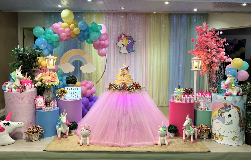decoração festa 10 anos lilás