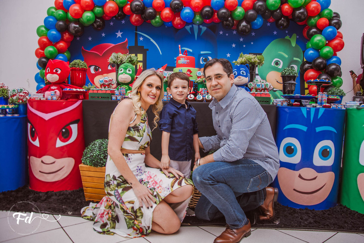 Guia Completo de Kits de Festa Prontos para Aniversário de 4 Anos