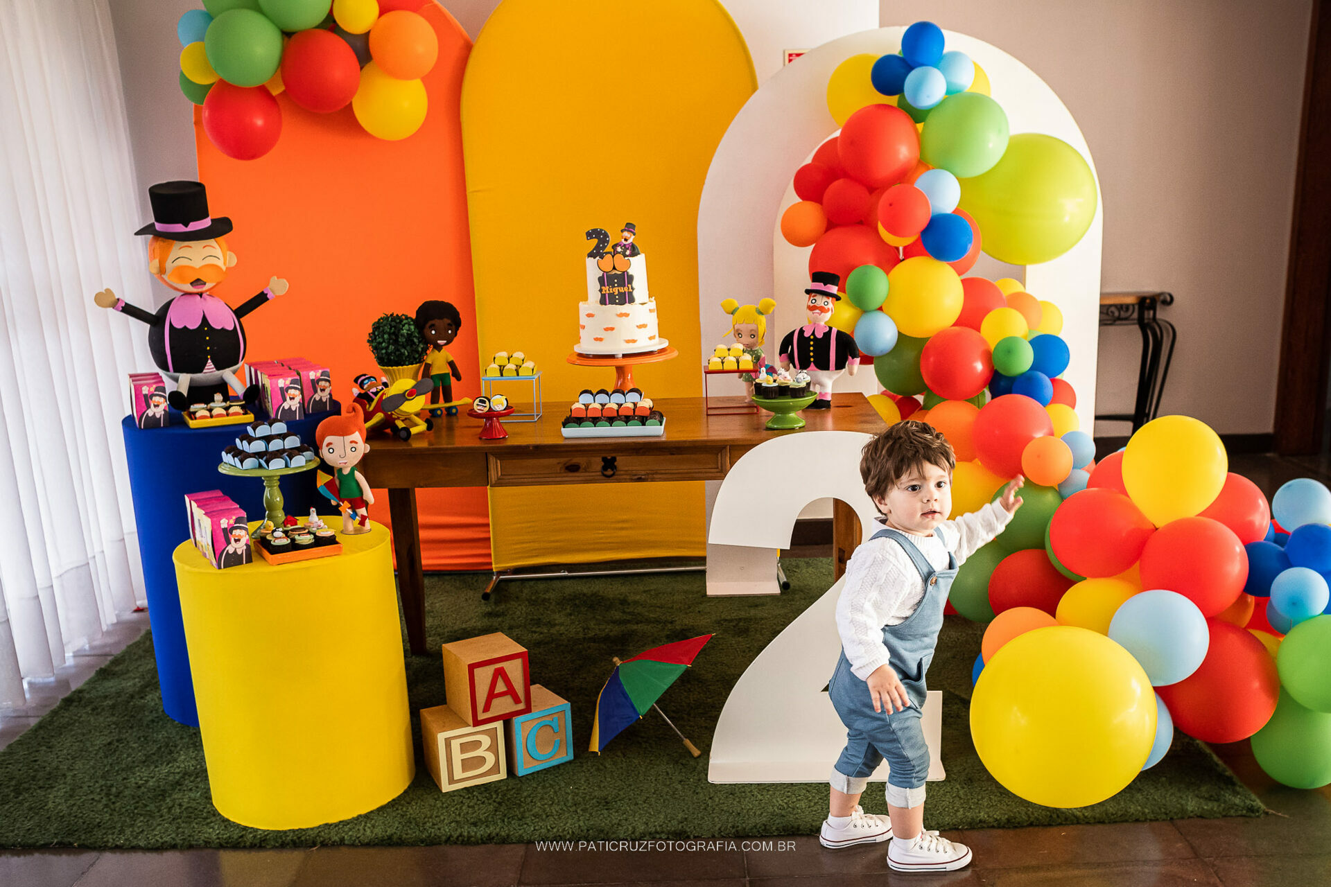 decoração aniversário 2 anos menino com balões