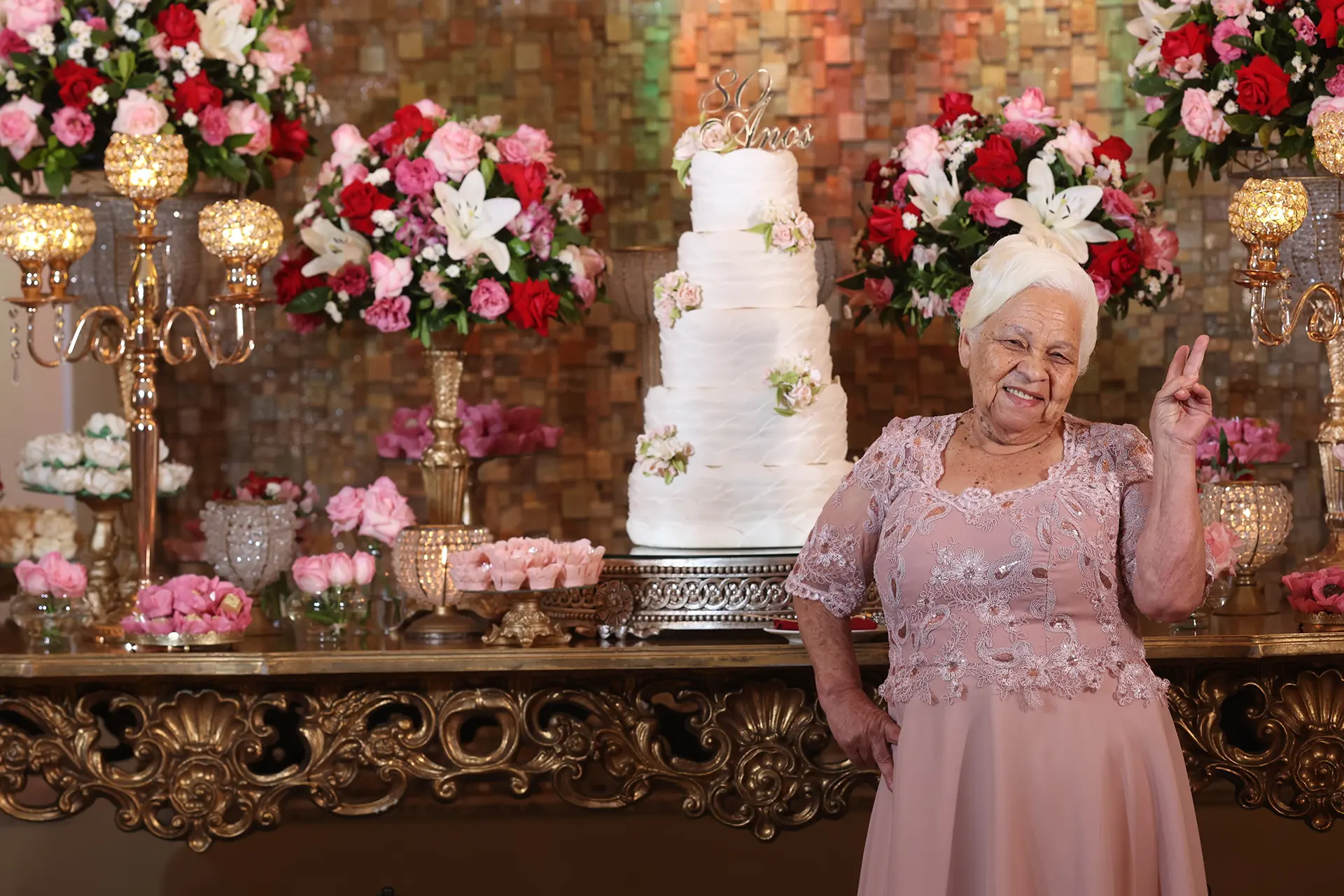 decoração 80 anos feminina elegante