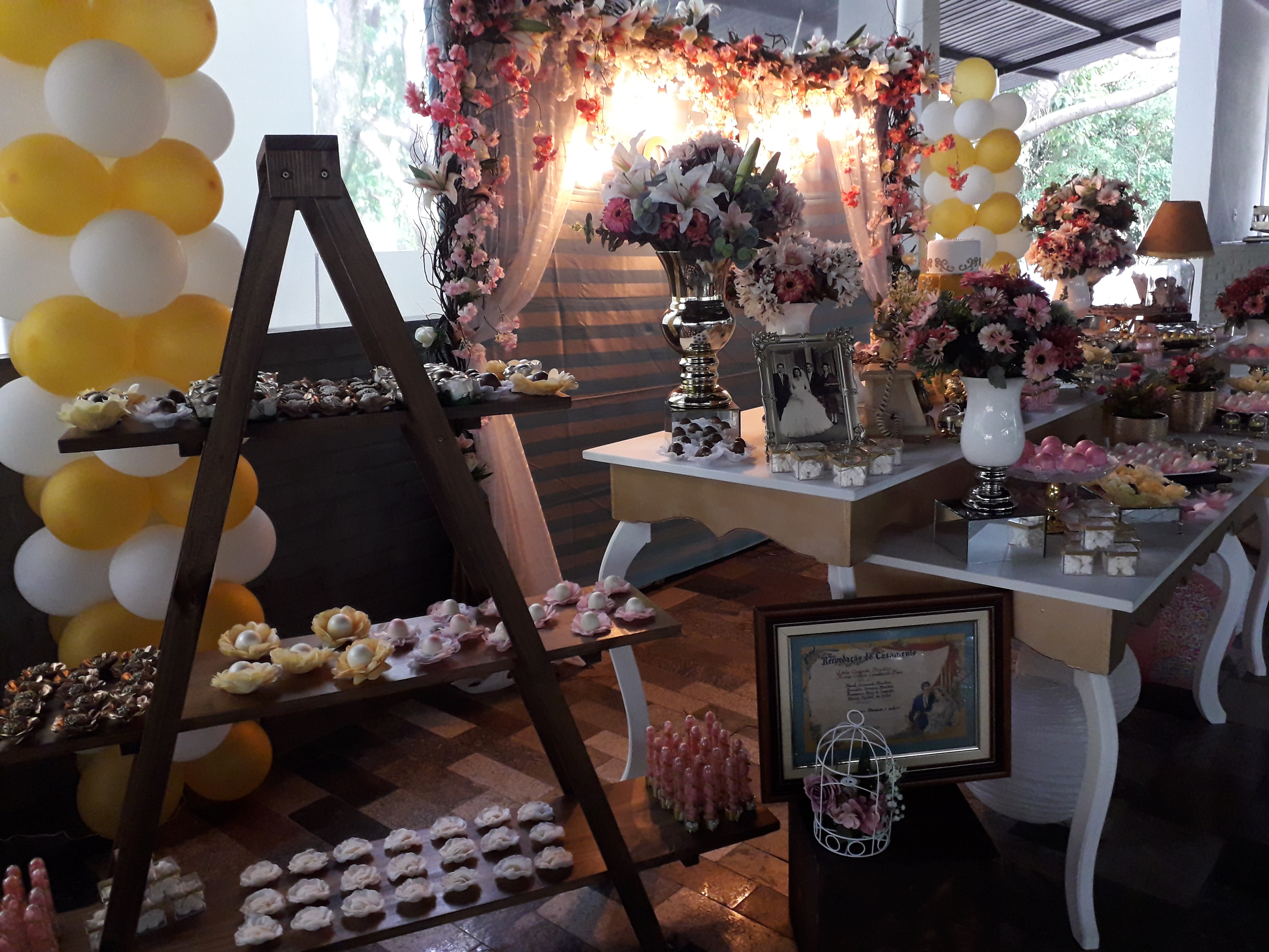 decoração 80 anos feminina elegante
