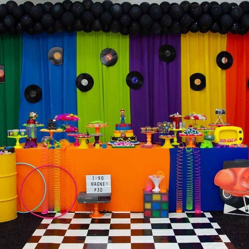 decoração festa anos 90 infantil