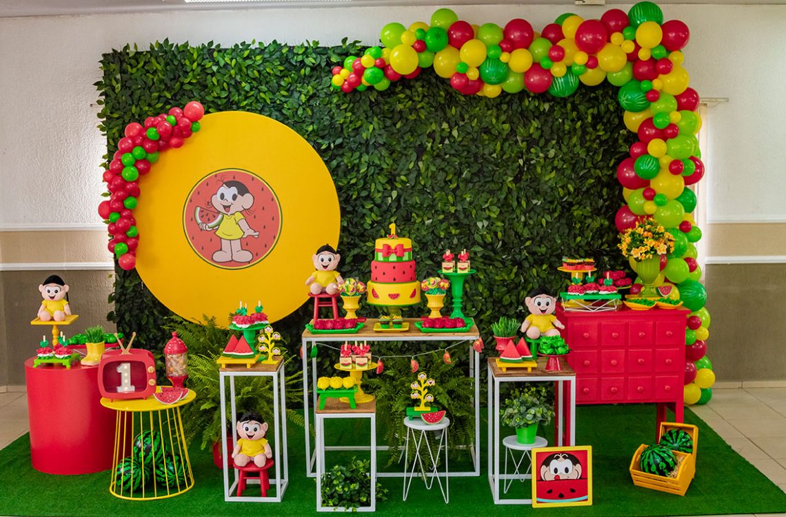 decoração aniversario magali mesa