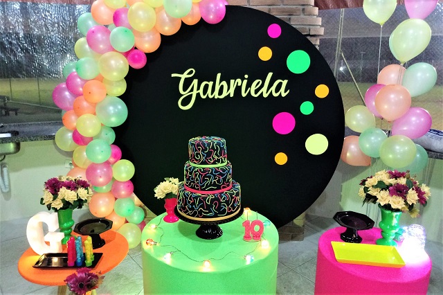 erros comuns festa neon