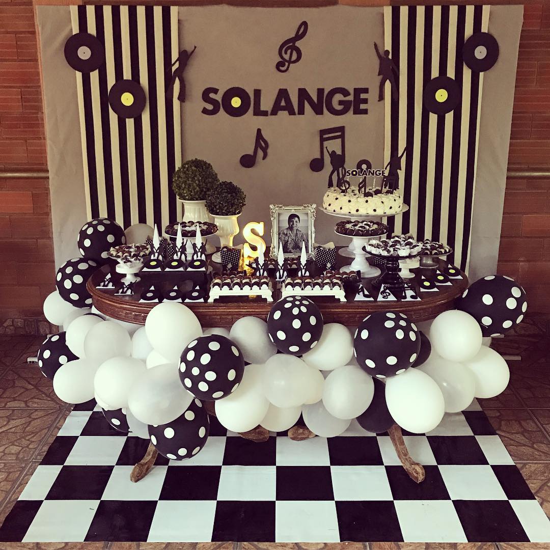 erros comuns ao decorar festa anos 60