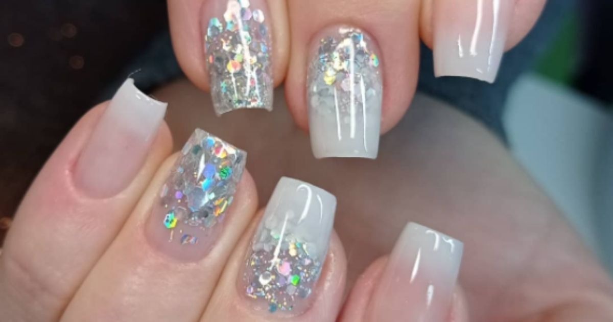 quanto custa fazer banho de gel nas unhas