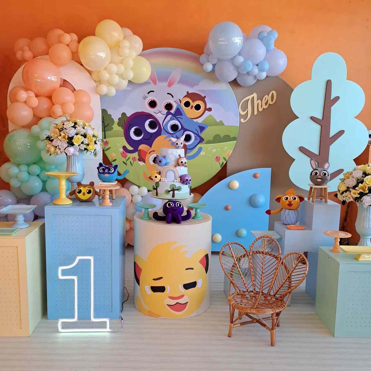 decoração bolofofos masculino 1 ano simples