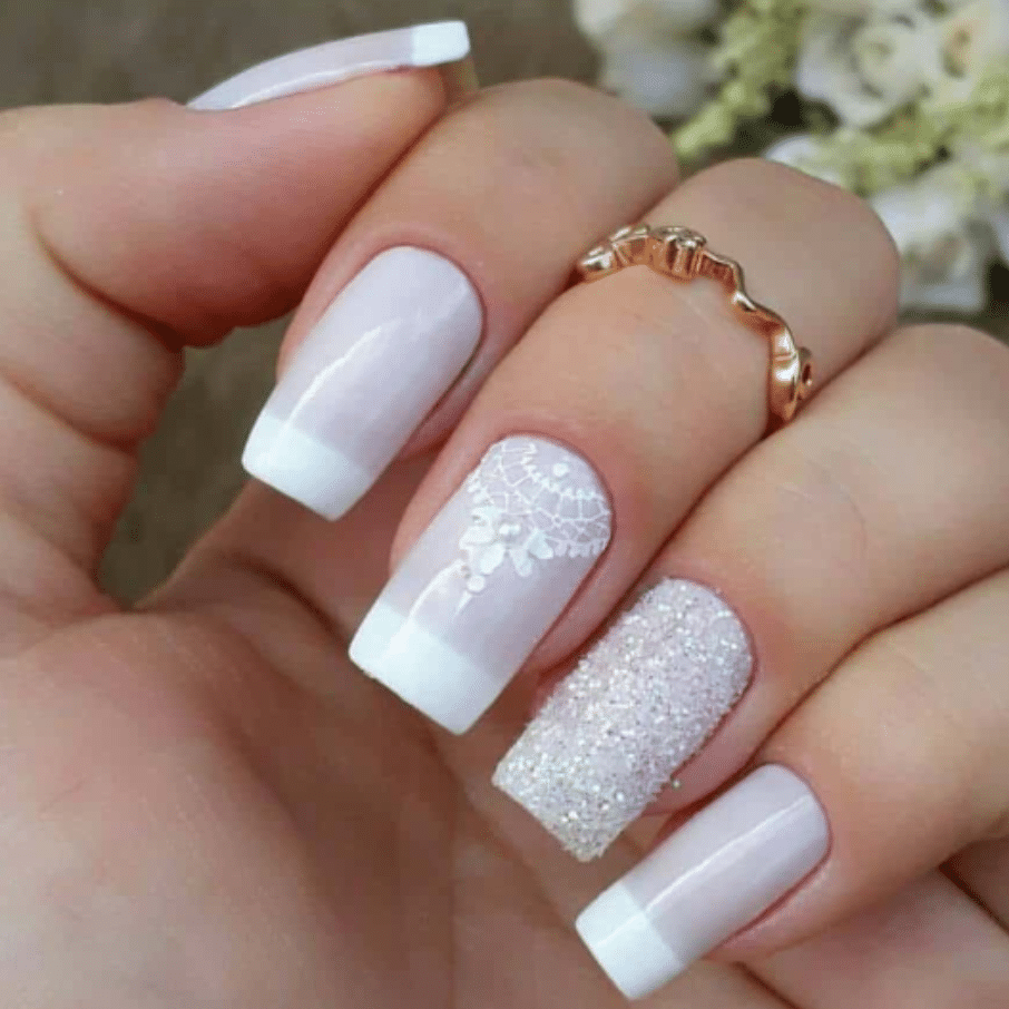 erros comuns ao fazer unhas brancas em casa