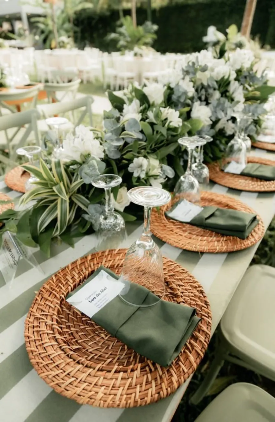 ideias decoração casamento verde oliva dourado