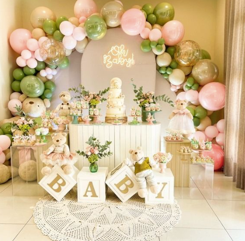 5 Títulos para Posts de Blog:
1. Chá de Bebê de Menina: Os 10 Temas Mais Encantadores para Inspirar sua Festa
2. Decoração DIY para Chá de Bebê: Ideias Criativas e Econômicas
3. Lembrancinhas Úteis e Personalizadas para Chá de Bebê: Dicas Infalíveis
4. A Paleta de Cores Perfeita para o Chá de Bebê da Sua Menina
5. Organizando o Chá de Bebê Ideal: Guia Completo de Planejamento