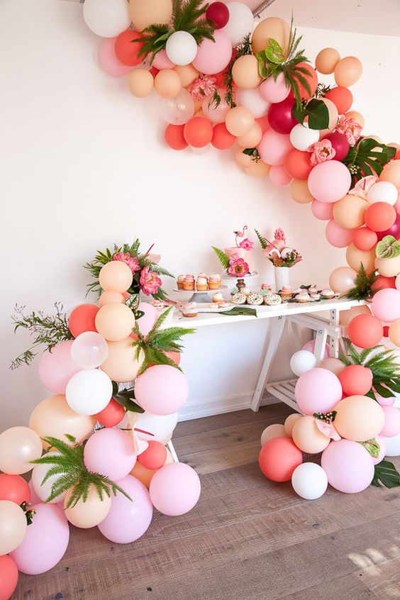 decoração com balões para cha de bebe