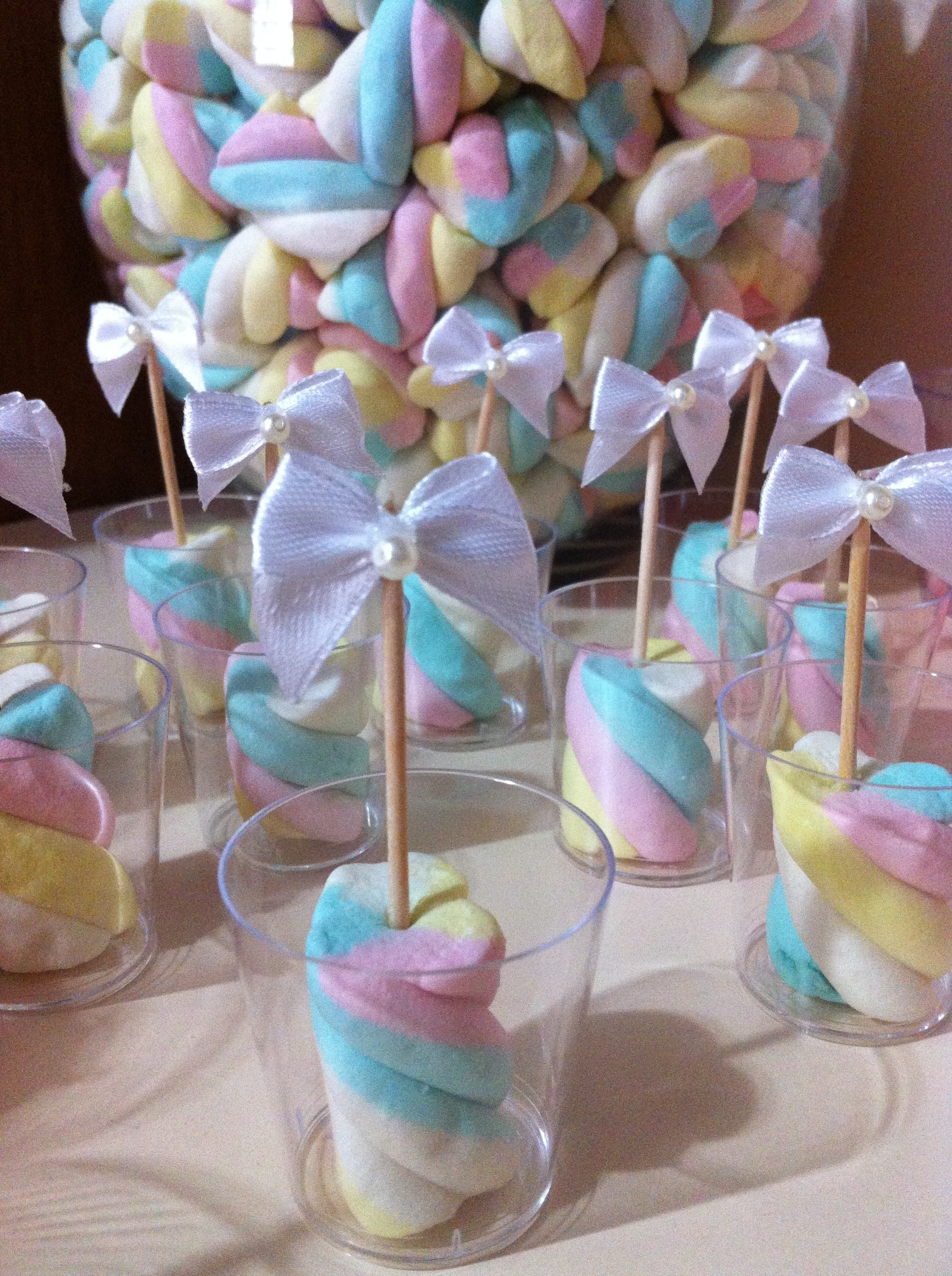 ideias criativas marshmallow no palito para festas