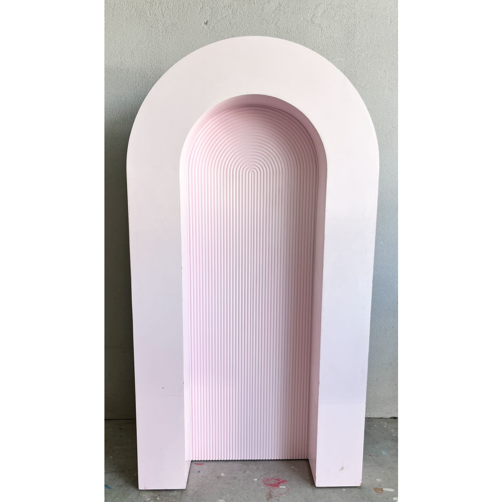 ideias criativas painel romano vazado festas