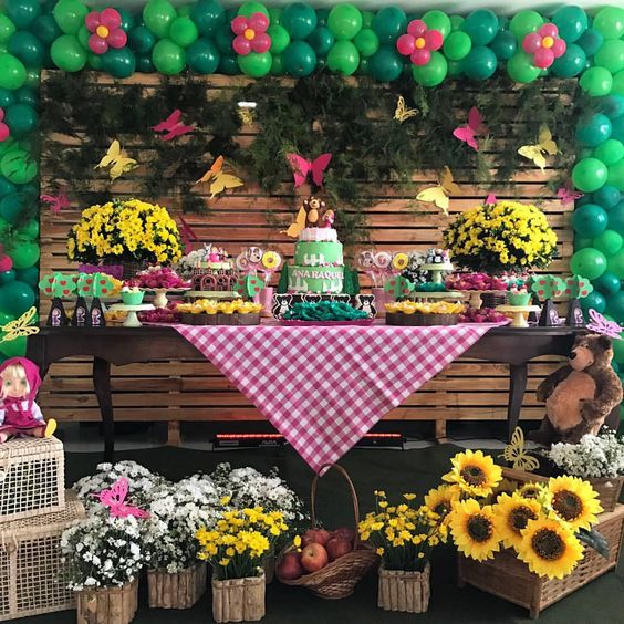 decoração masha e o urso vs tema floresta encantada