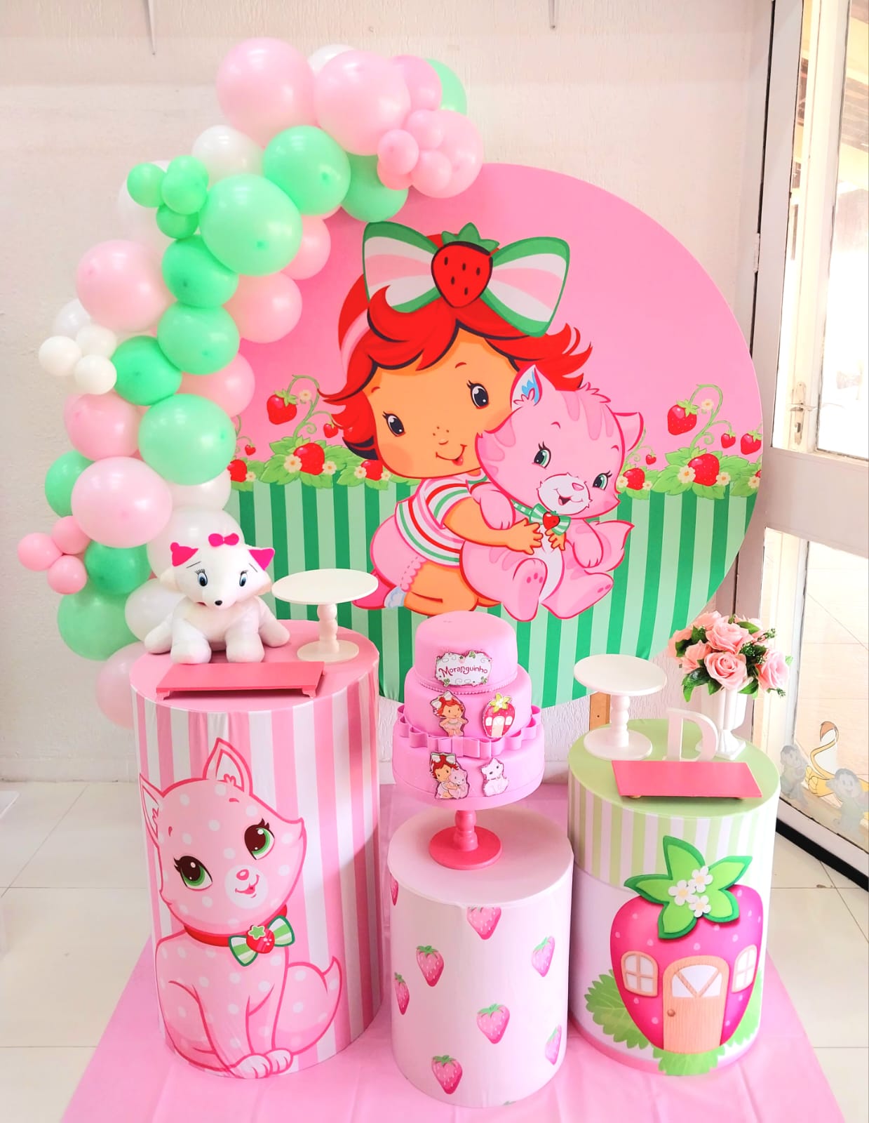 Inspirações de Decoração Moranguinho Baby para Chá de Bebê e 1 Ano