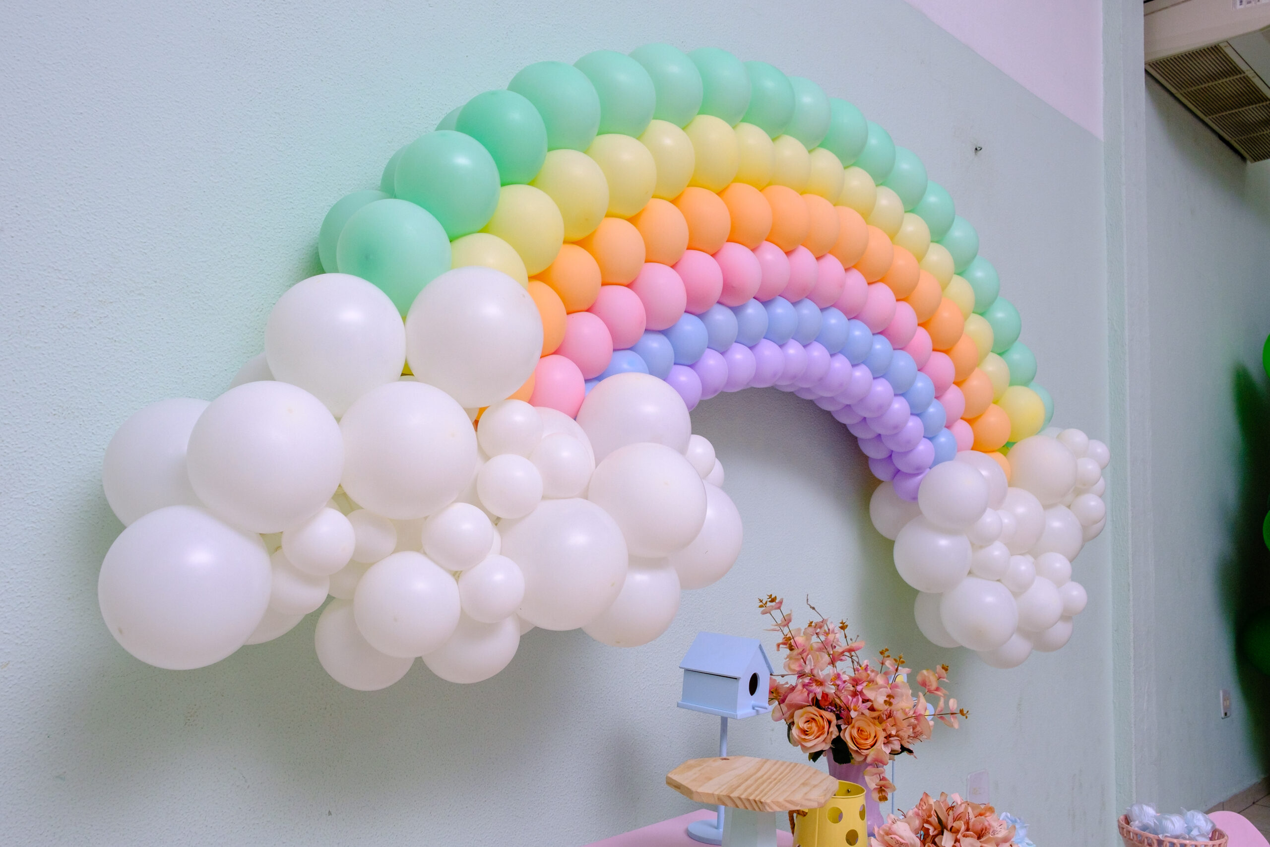 decoração de mesa de doces para festa de 1 ano de menina