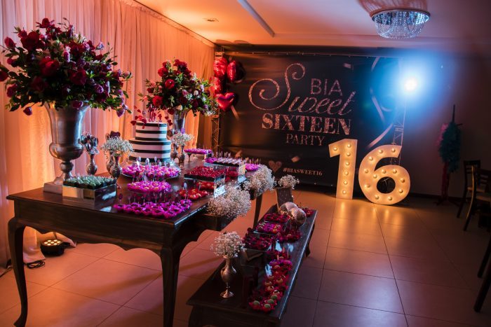 erros comuns ao decorar festa de 16 anos