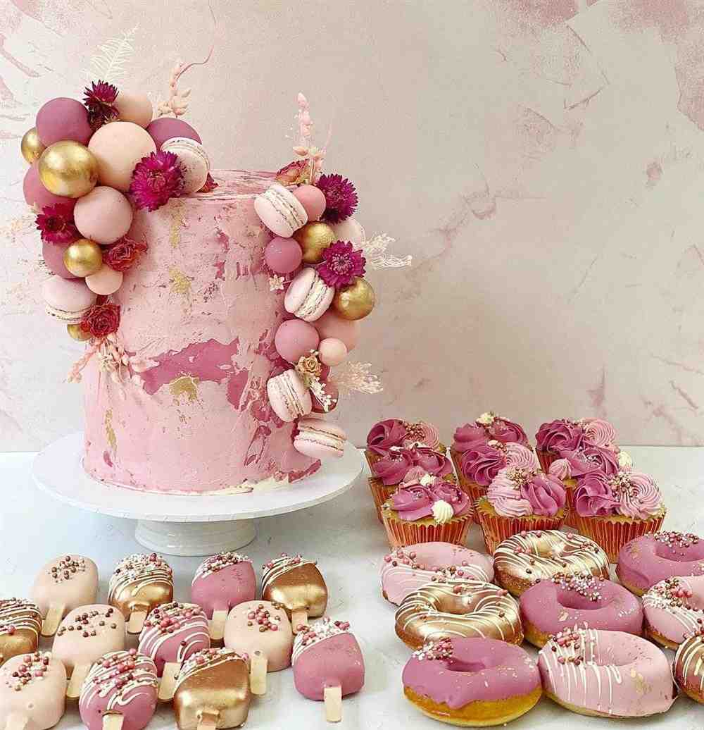 erros comuns ao decorar aniversário rose gold