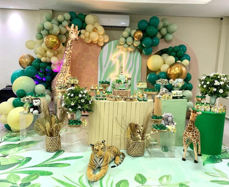 quanto custa uma decoração de festa safari completa