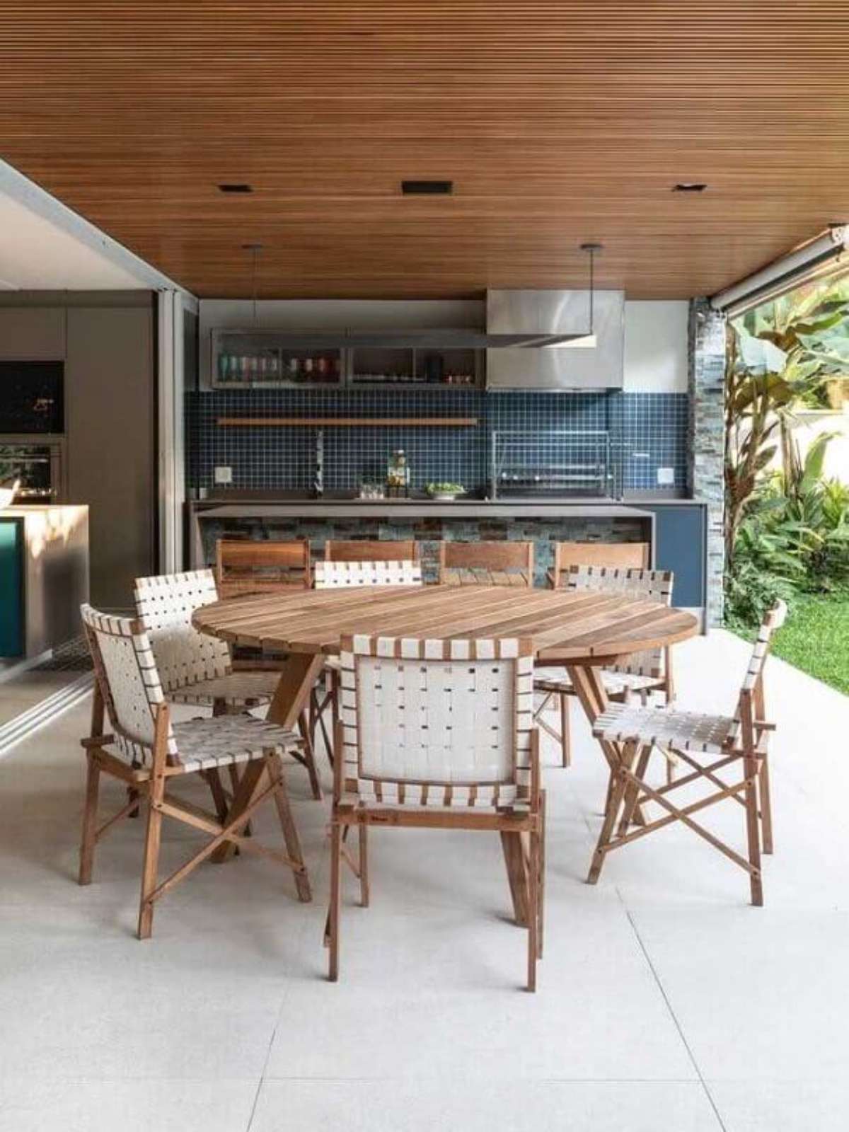 decoração de área gourmet com churrasqueira