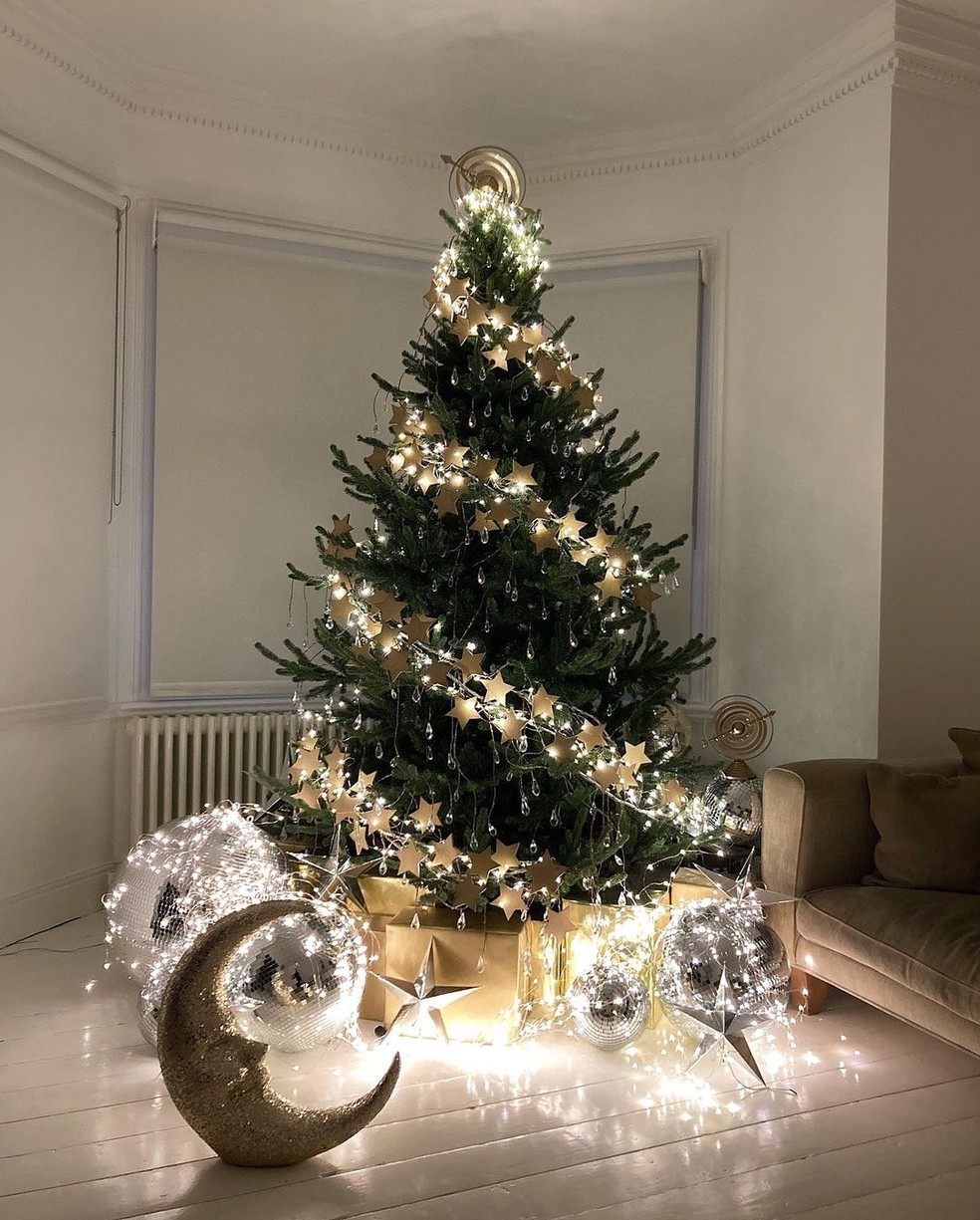 decoração árvore de natal tradicional