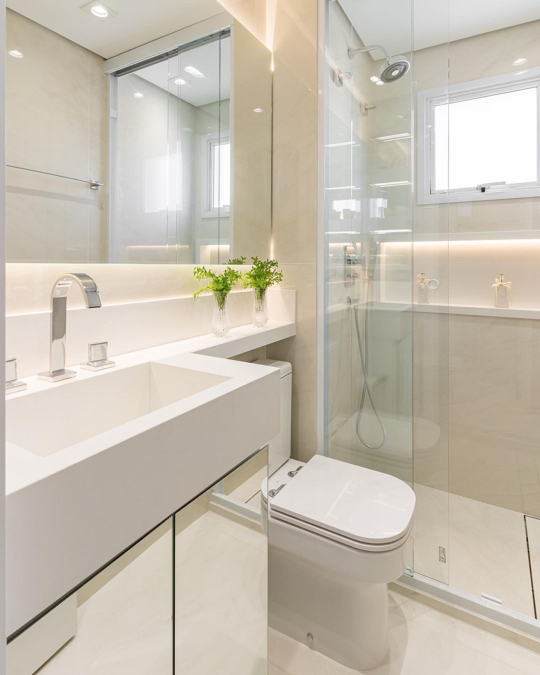 como usar espelho para ampliar banheiro pequeno