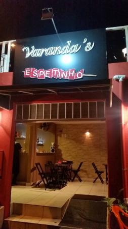 decoração bar espetinho rústico vs industrial