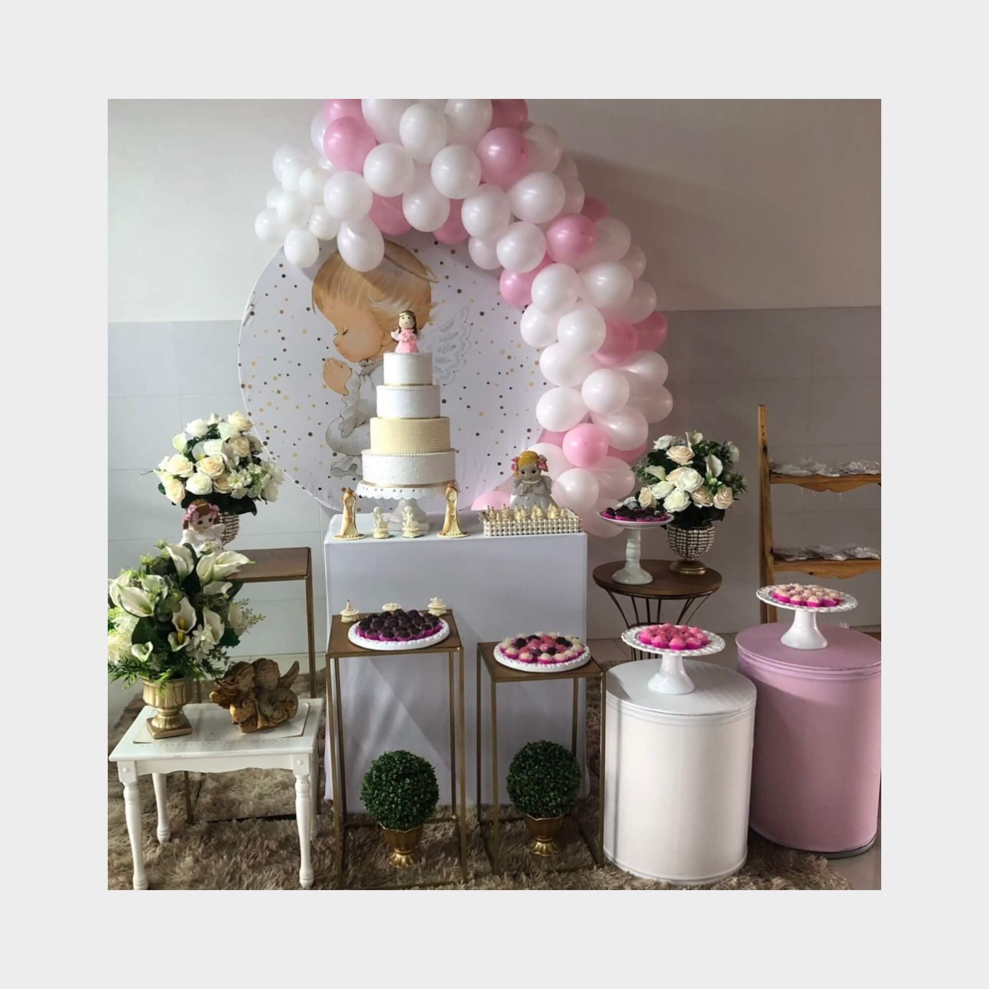 decoração batizado menina minimalista