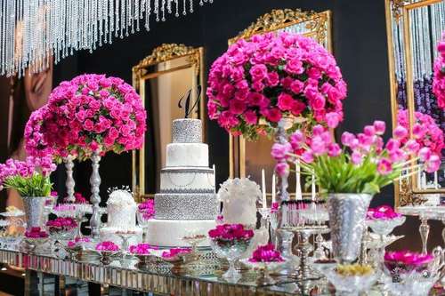 decoração bolo 15 anos temático