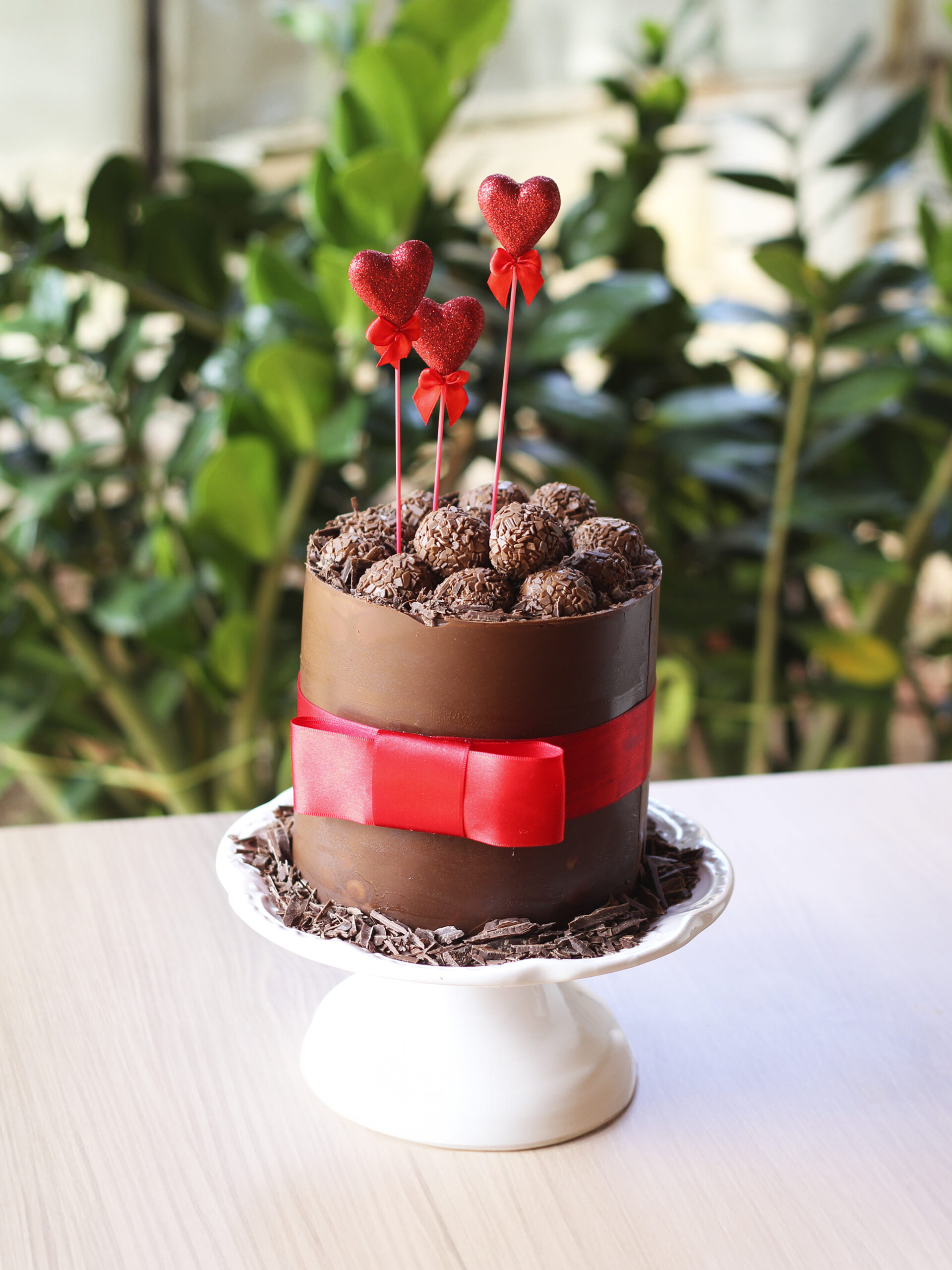 decoração de bolo de chocolate rústico