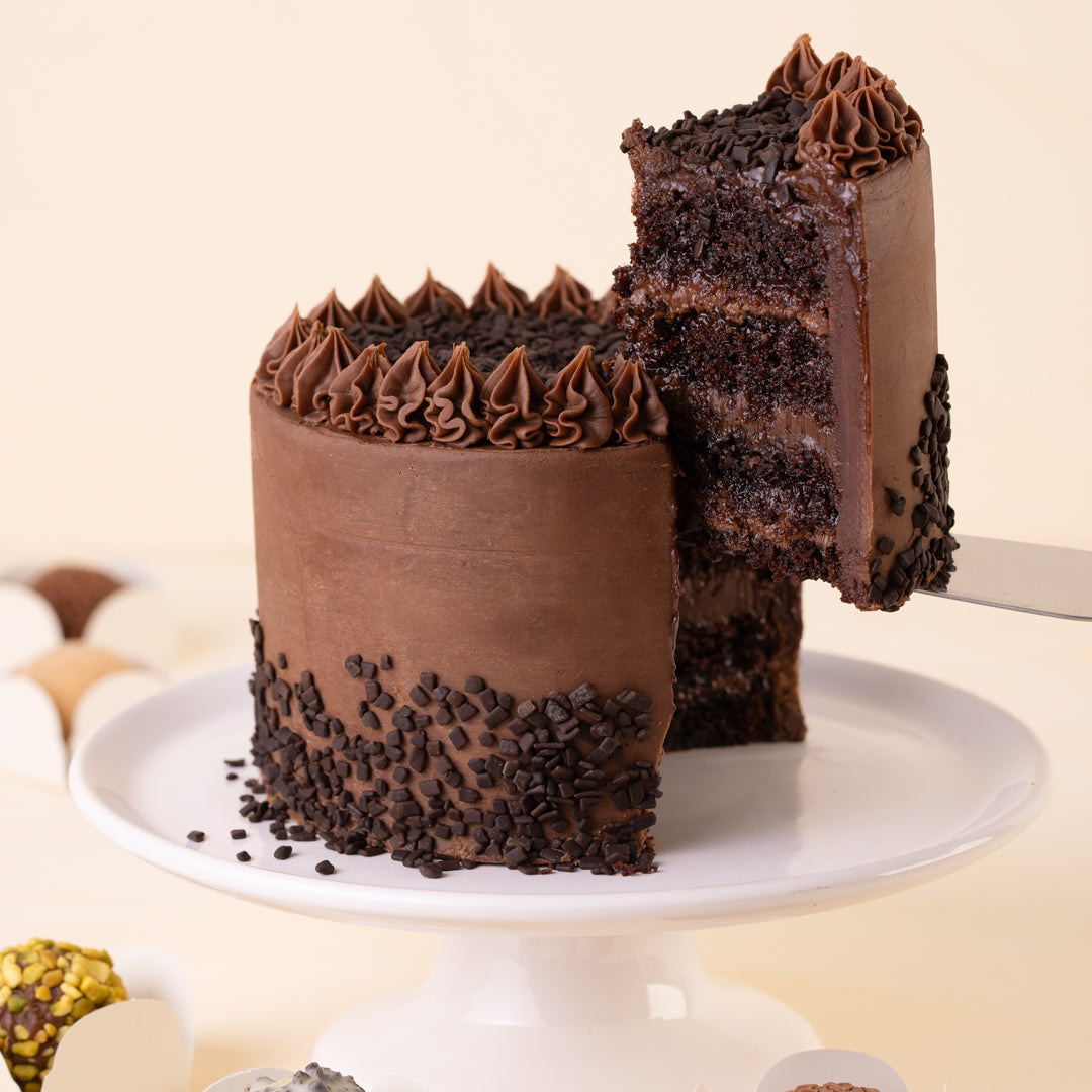decoração de bolo de chocolate elegante