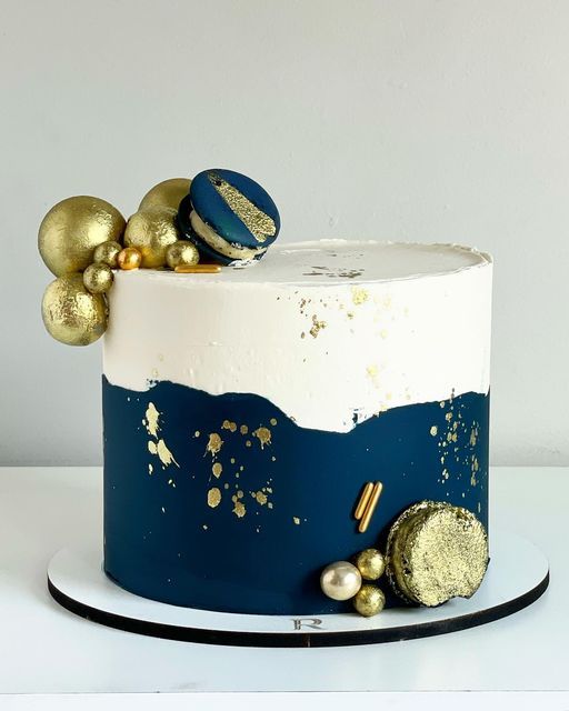 erros comuns ao decorar bolo de aniversário com chantilly