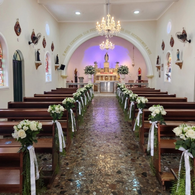 decoração de casamento igreja católica simples