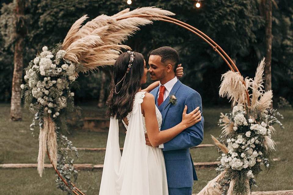 iluminação casamento rústico