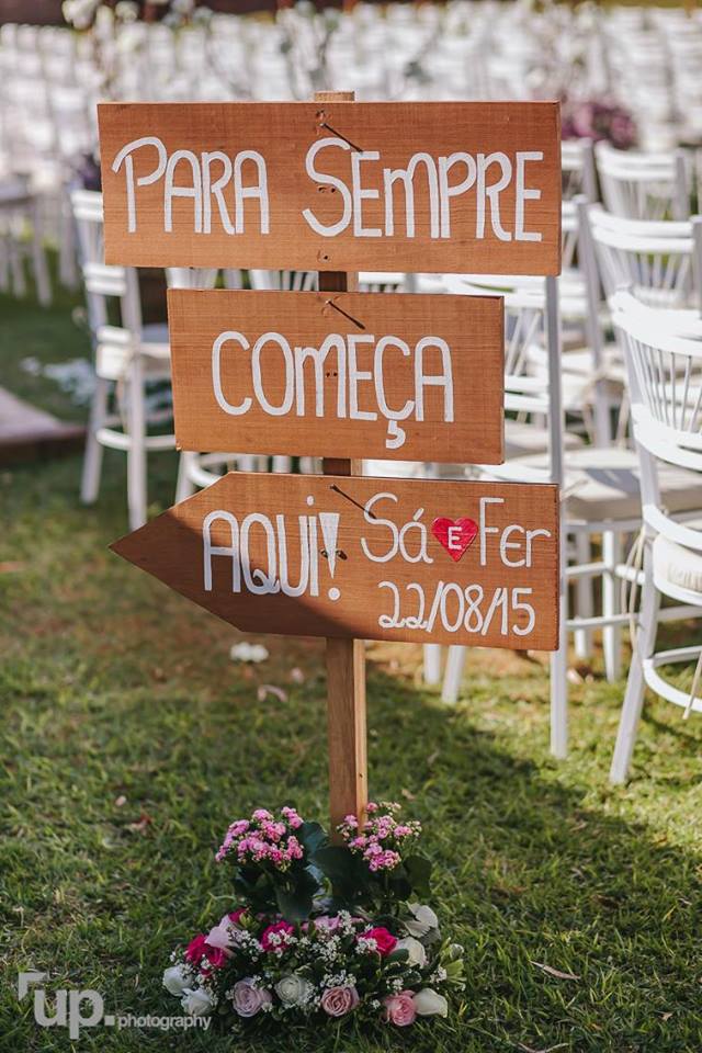 iluminação casamento rústico