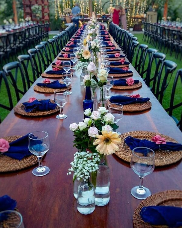 como fazer arranjos de flores simples e baratos para casamento