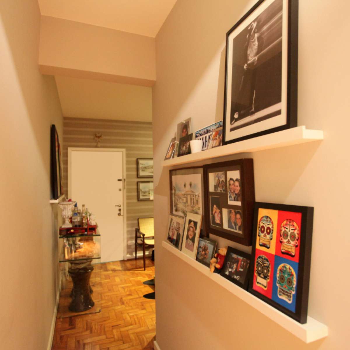 decoração de corredor de casa