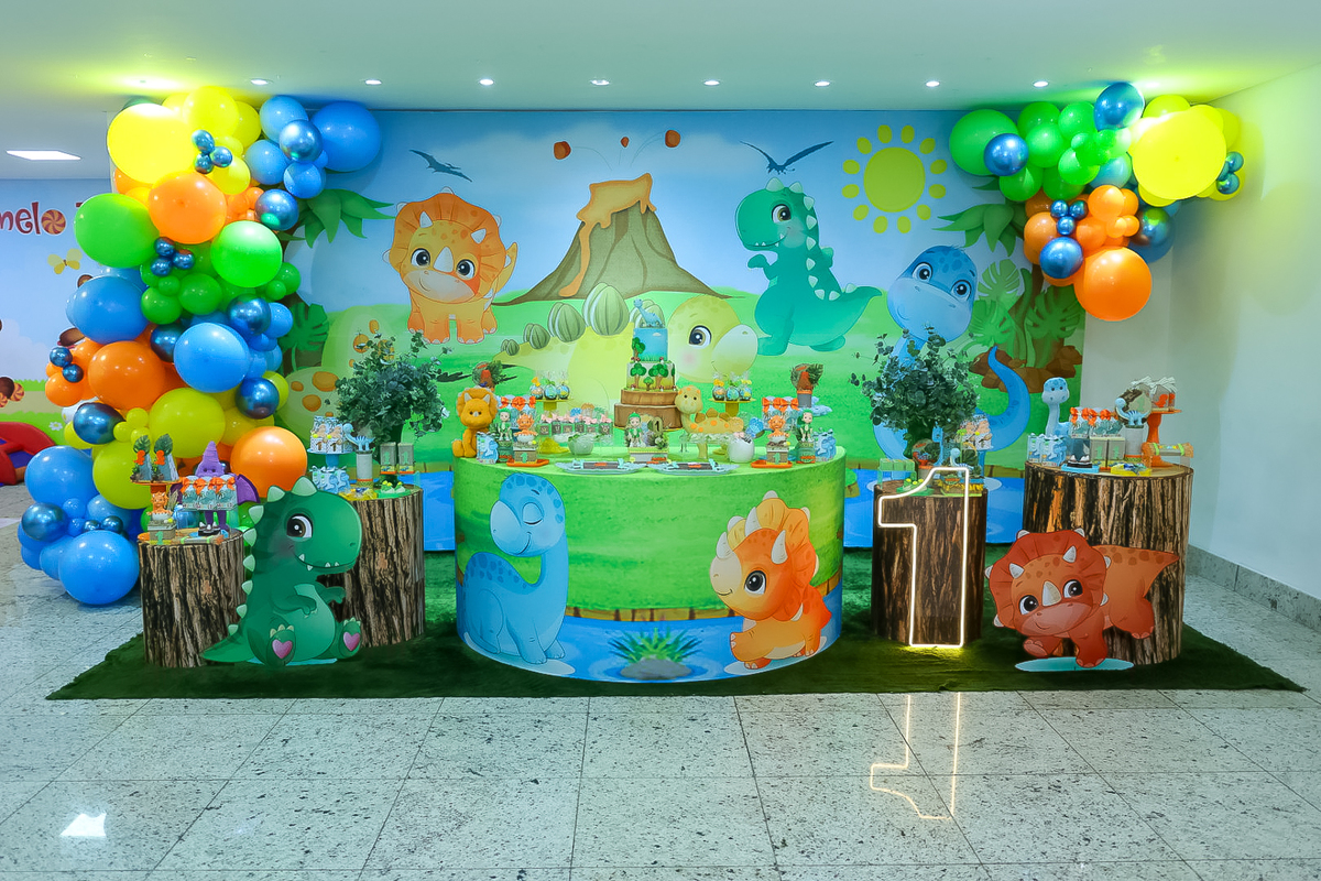 decoração quarto infantil dinossauro