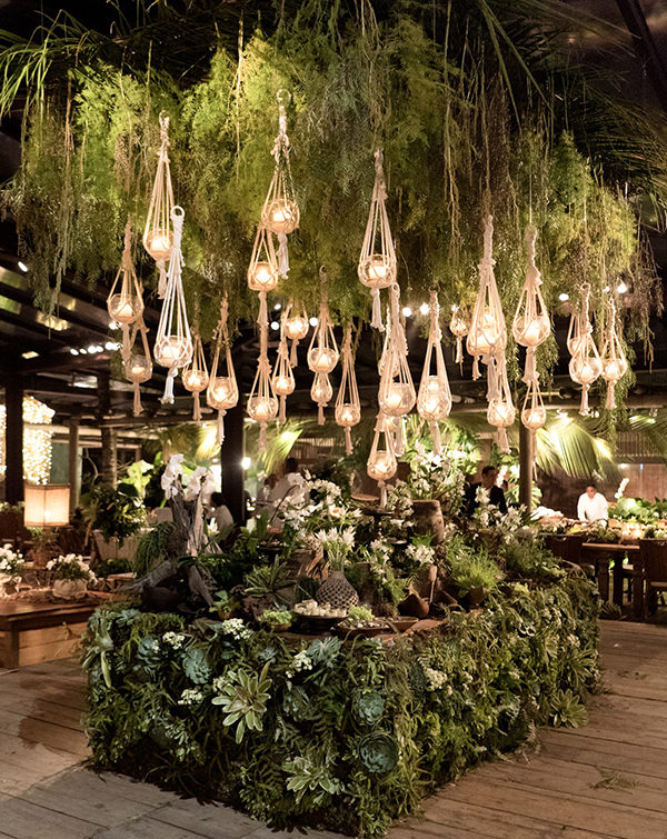 decoração festa folhas verdes barata