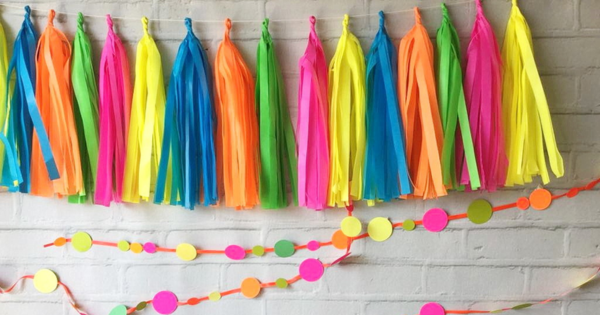 decoração de festa adulta papel crepom