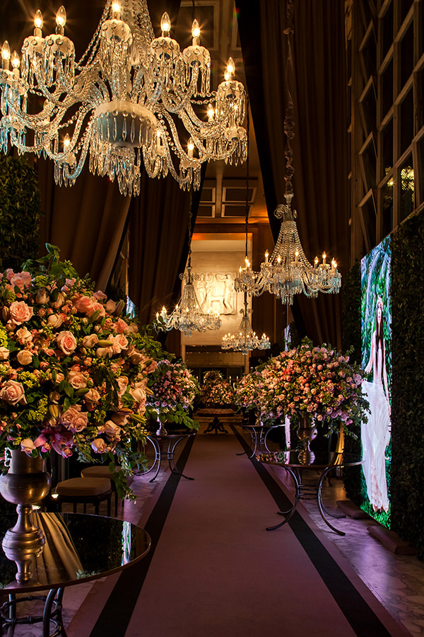 decoração de 15 anos com flores