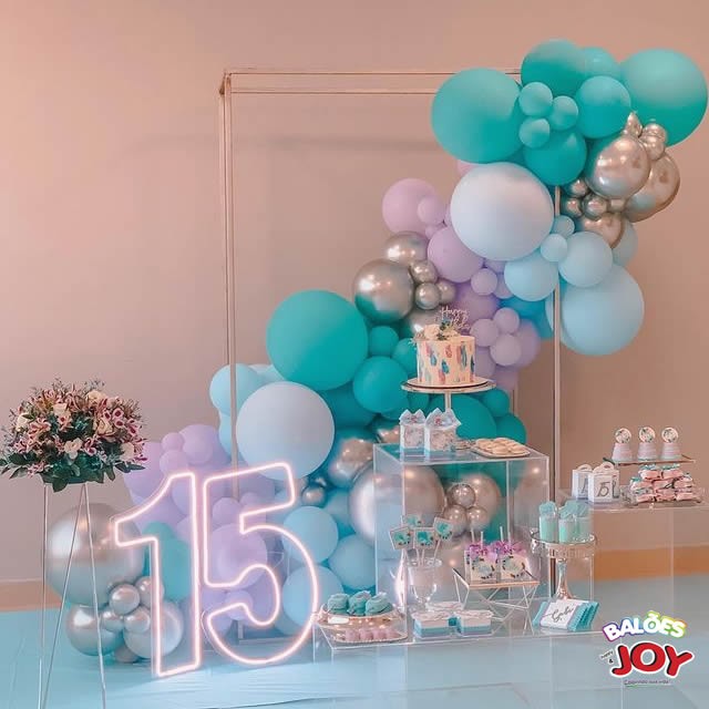 decoração de 15 anos temática