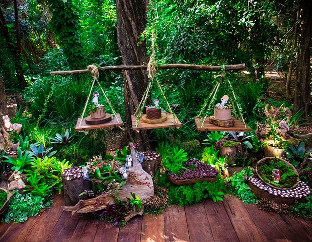 como fazer decoração festa natureza barata