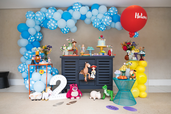 decoração festa toy story luxo ou simples