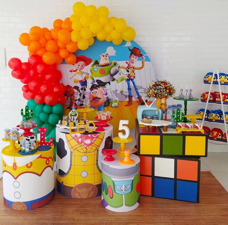 centro de mesa toy story diy