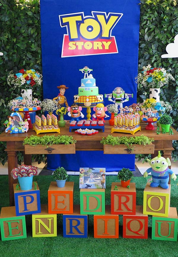 ideias criativas decoração festa toy story
