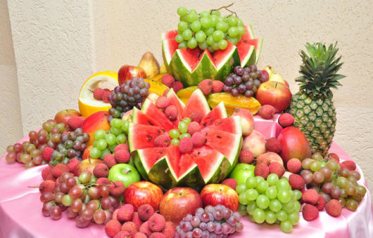 árvore de natal de frutas comestíveis